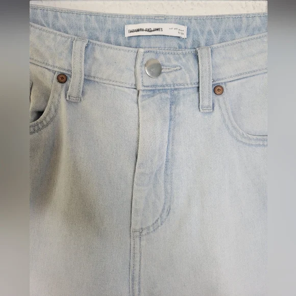 Elizabeth and James Cut Off Shorts Sz 28 Denim Raw Hem Light Wash Organic Cotton - Picture 4 of 15